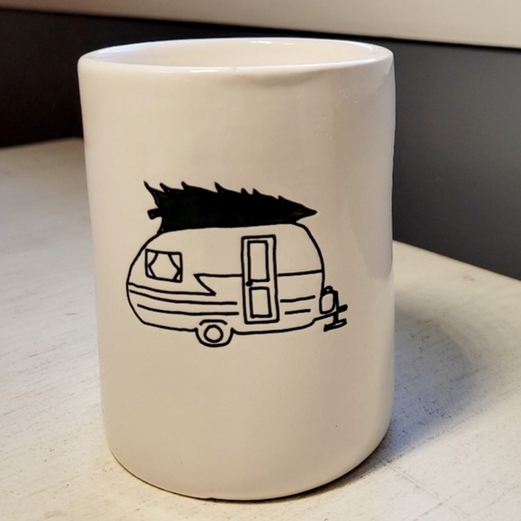 Rae Dunn MERRY XMAS Candle - Picture 3 of 4